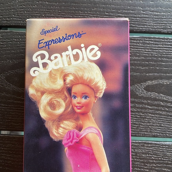 NRFB Vintage 1990 Woolworth’s Special Edition ~ Special Expressions Barbie 🌸 - Picture 6 of 11